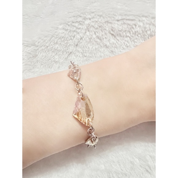 Fashion Crystal Bracelet - Picture 2 of 2